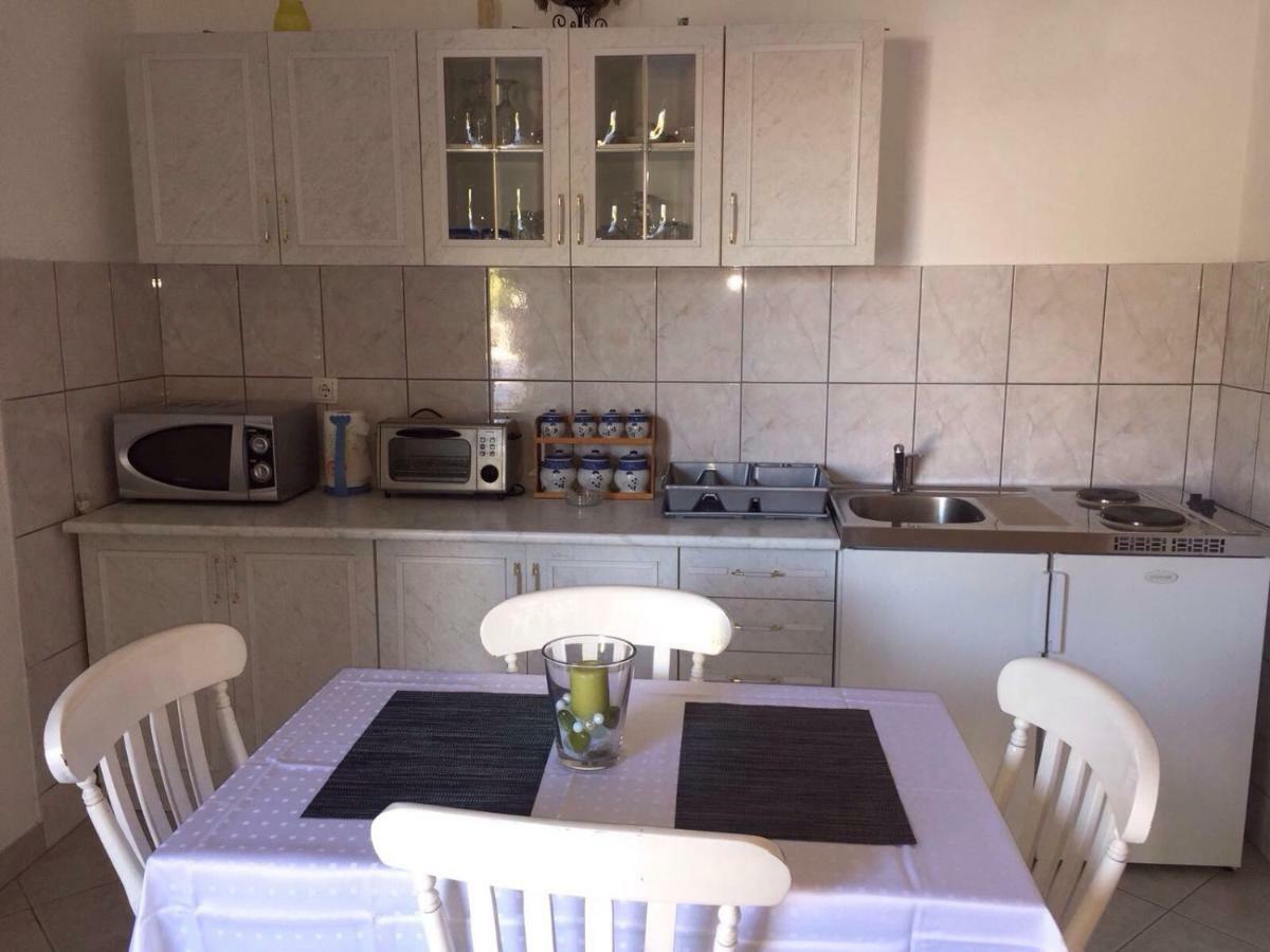 Apartment Antonija Povile Exteriör bild